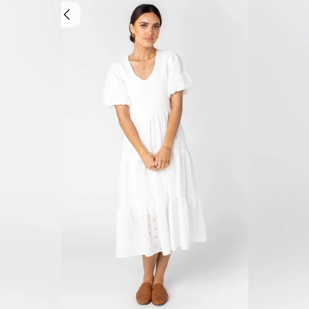 Brass & Roe Ella Eyelet Smocked Dress in White- Size XL- Worn once- 100% Cotton - Picture 1 of 4